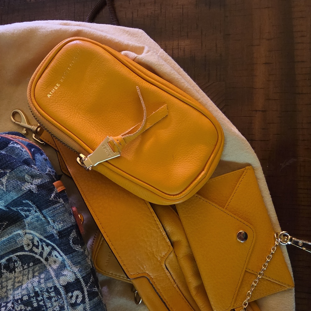 Louis Vuitton Cabas Reyes Denim Tote - Picture 9 of 14